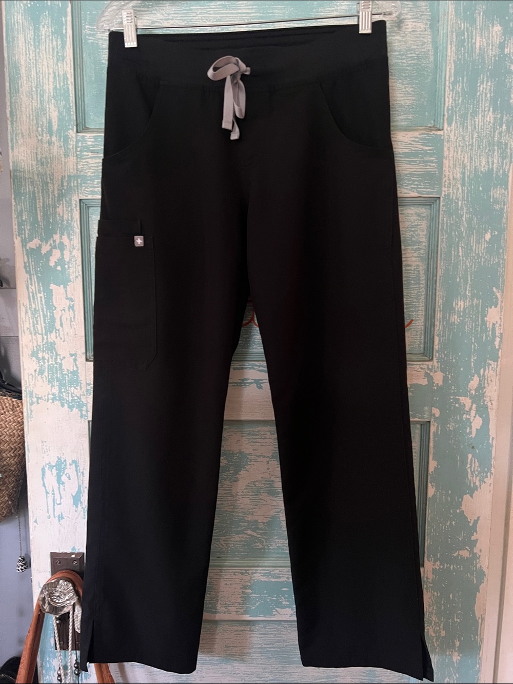 Figs Cade black scrub pants S/P Drawstring Utility EUC almost new condition.